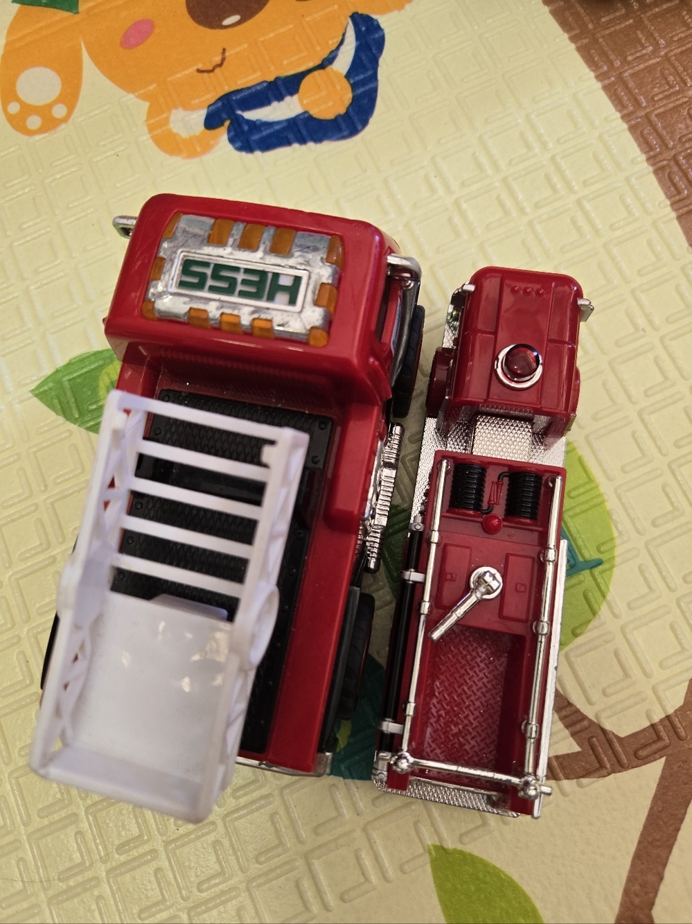 HESS Trucks - Picture 9 of 9